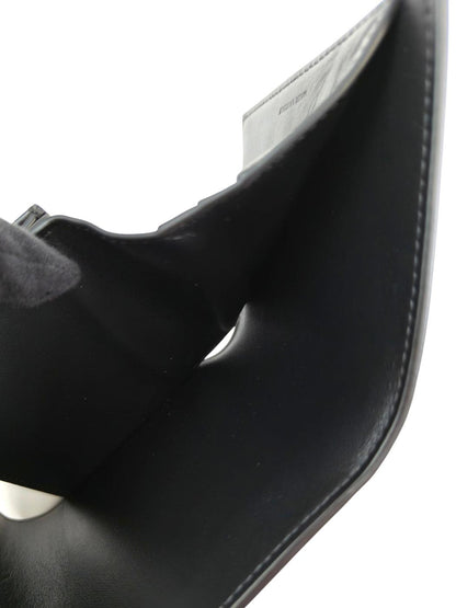 Celine セリーヌ トリオンフ 三つ折り財布 ブラック 管理番号：11640