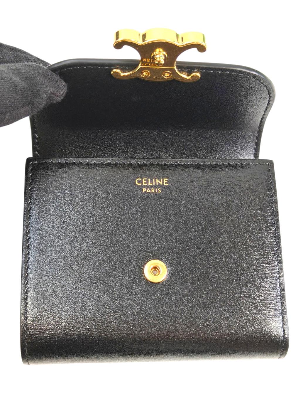Celine セリーヌ トリオンフ 三つ折り財布 ブラック 管理番号：11640