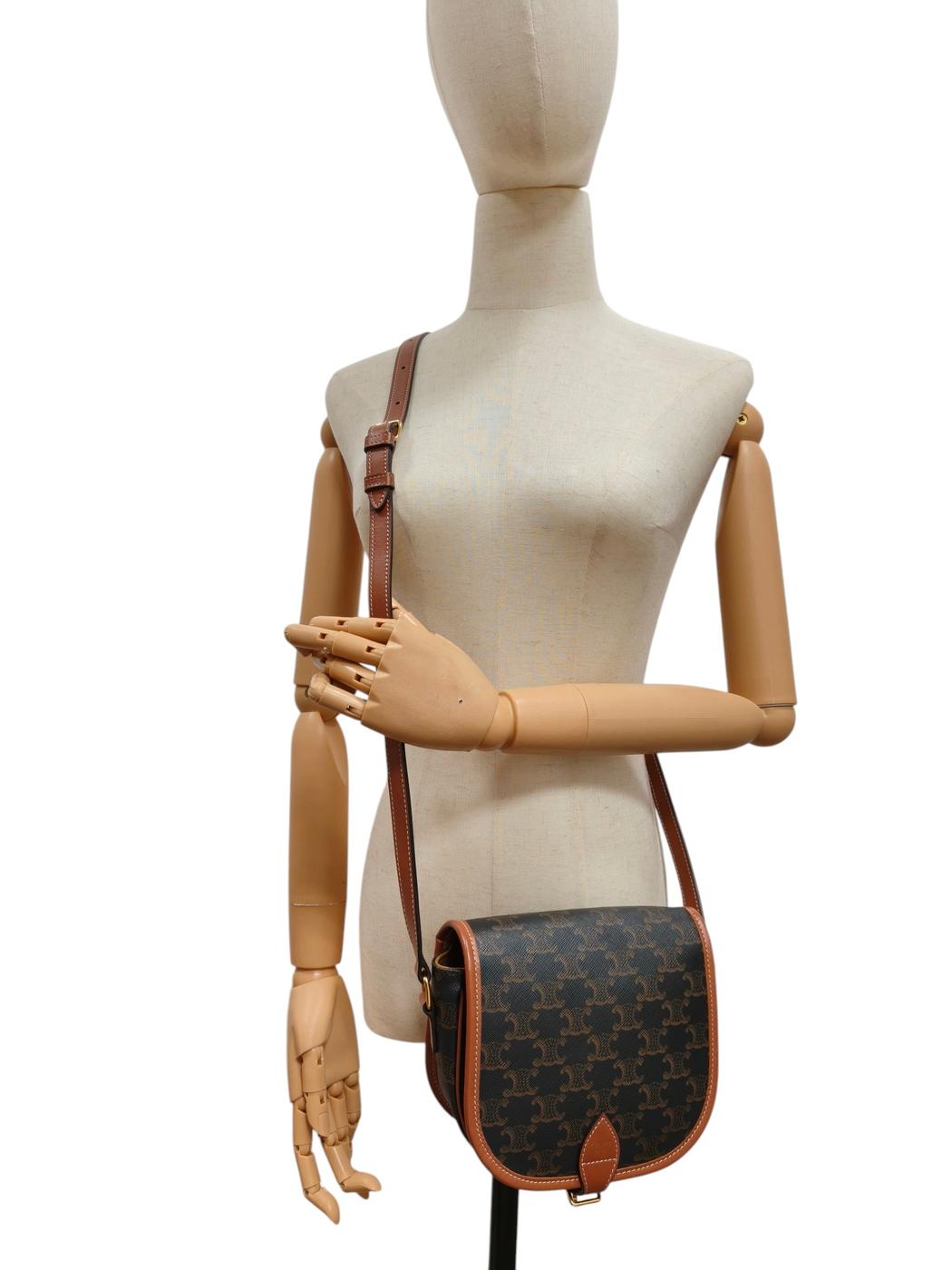 Celine Folco Shoulder Medium Triomphe Canvas & Calf Shoulder Bag Brown Ref: 11844