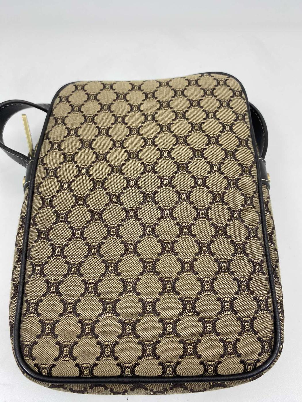 セリーヌ CELINE マカダム ショルダーバッグ ポシェット ポーチ ベージュ 管理番号：7424