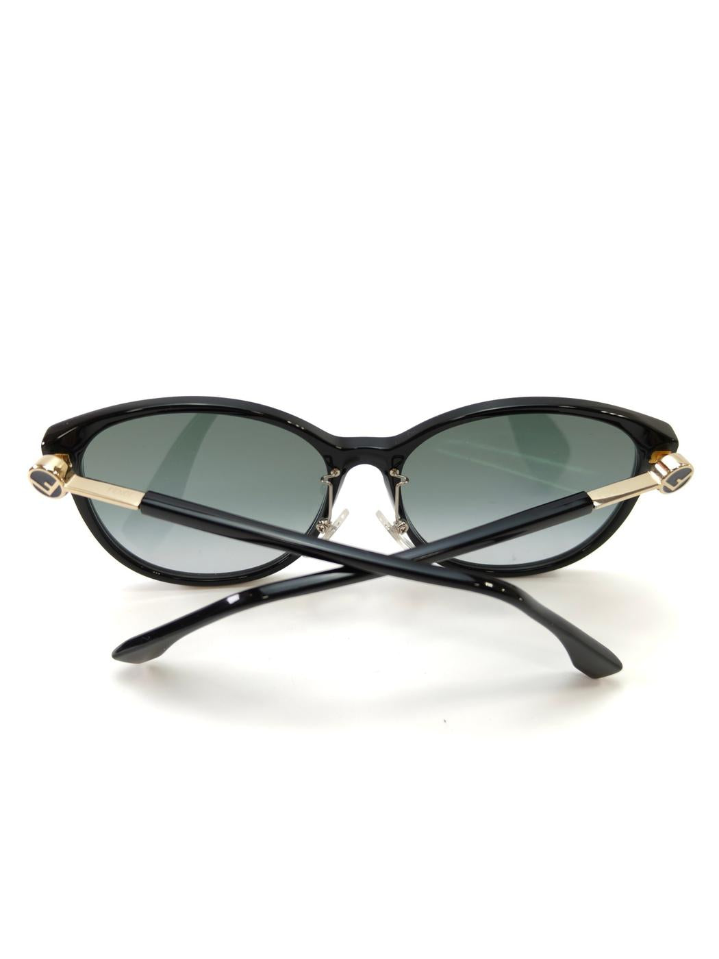 FENDI フェンディ サングラス ブラック 管理番号：11044