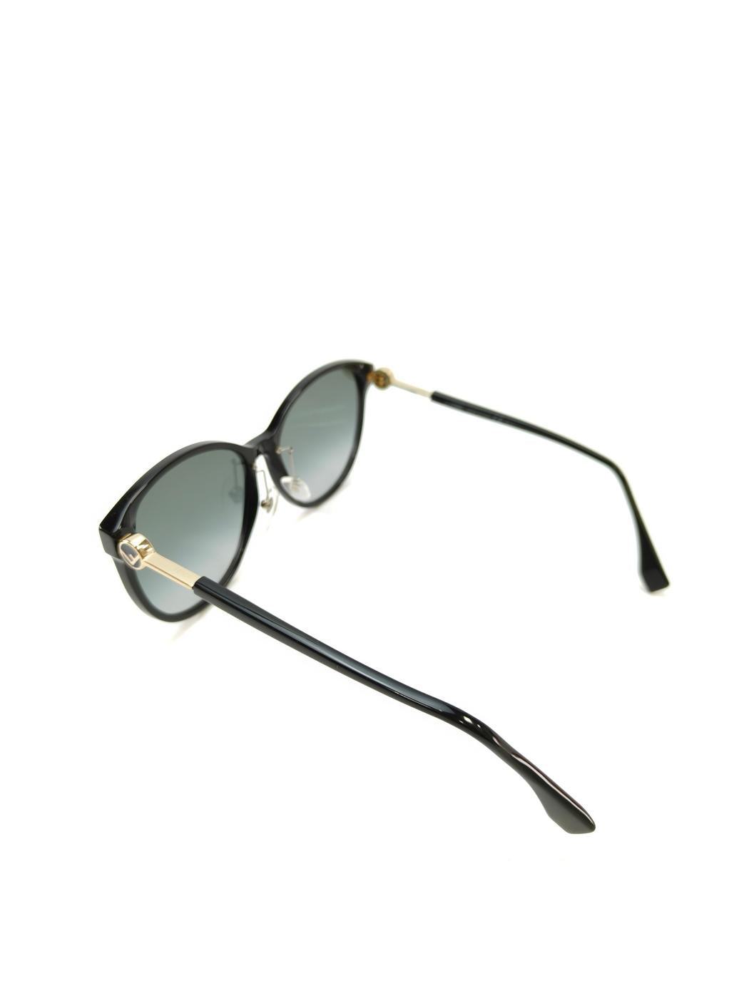 FENDI フェンディ サングラス ブラック 管理番号：11044