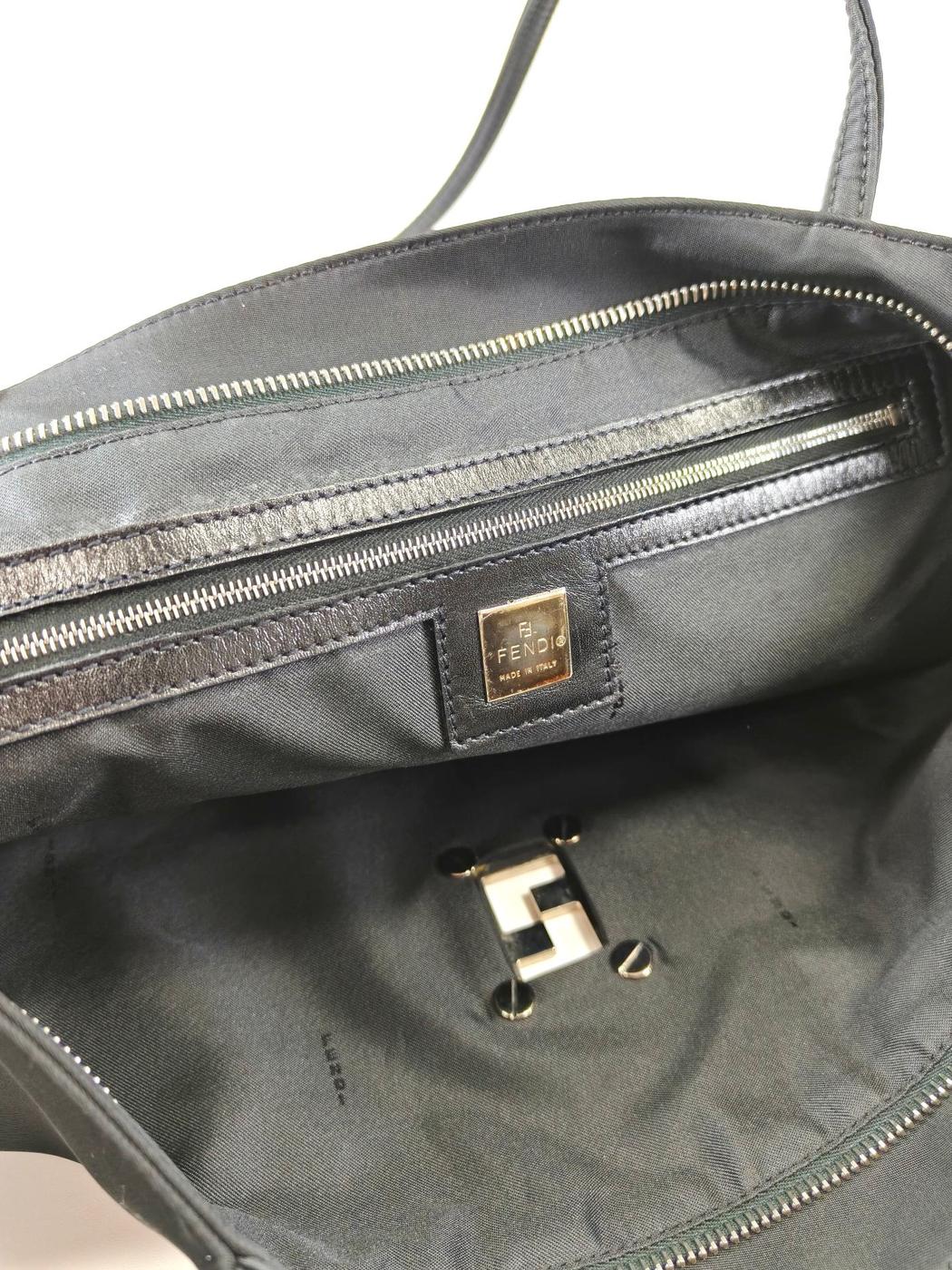 FENDI フェンディ ナイロン トートバッグ ブラック 管理番号：11281
