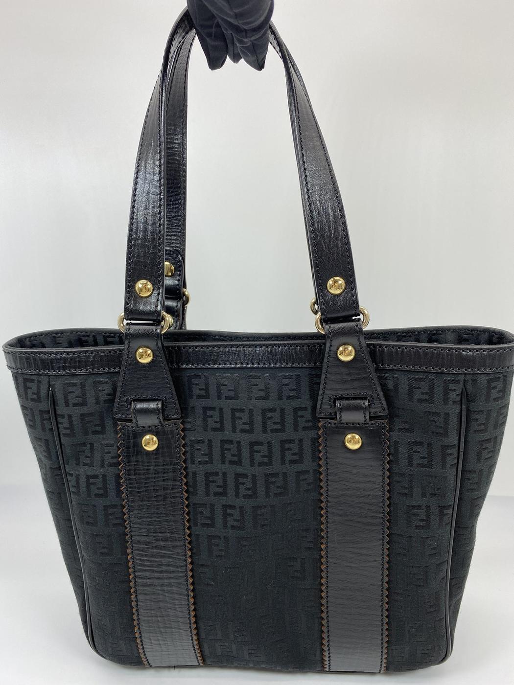 FENDI フェンディ トートバッグ ズッキーノ キャンバス レザー 管理番号：6810