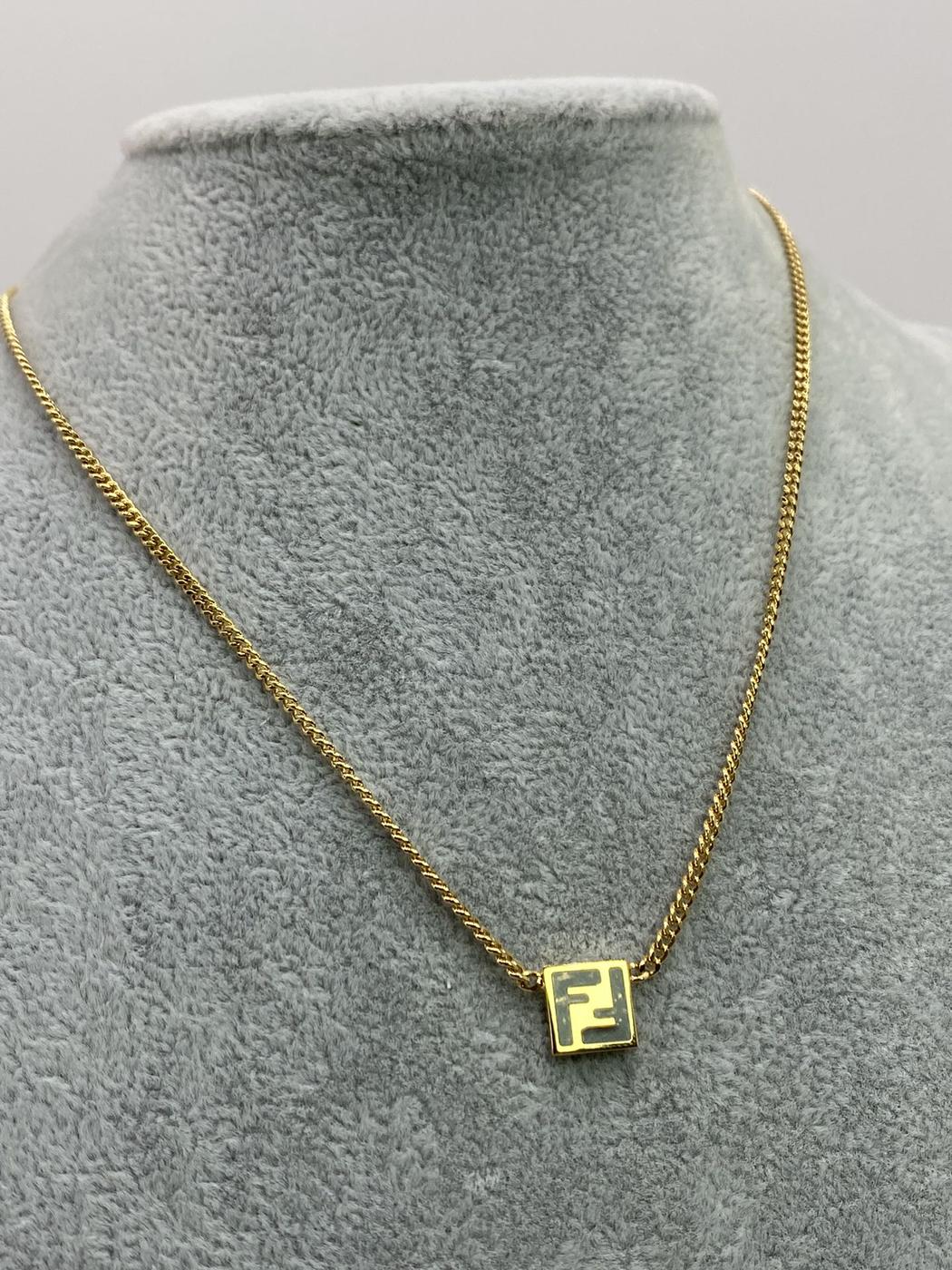 FENDI Forever 项链金属控制编号：8107