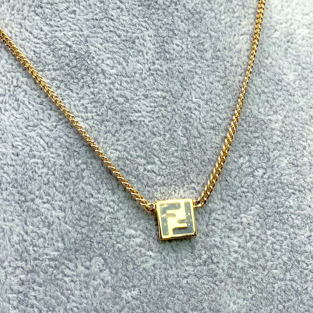 FENDI Forever 项链金属控制编号：8107