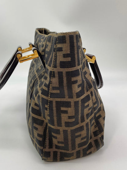 FENDI フェンディ ズッカ柄 ハンドバッグ キャンバス レザー カーキブラウン 茶 ダークブラウン 管理番号：8671
