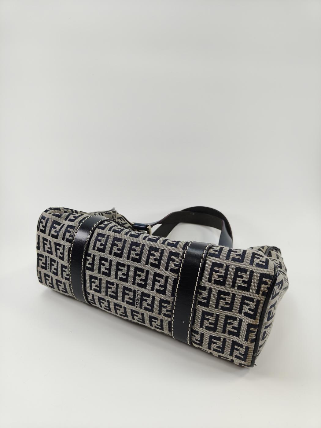 FENDI ズッカ ズッキーノ ハンドバッグ ミニボストンバッグ ロゴ グレー 管理番号：9666