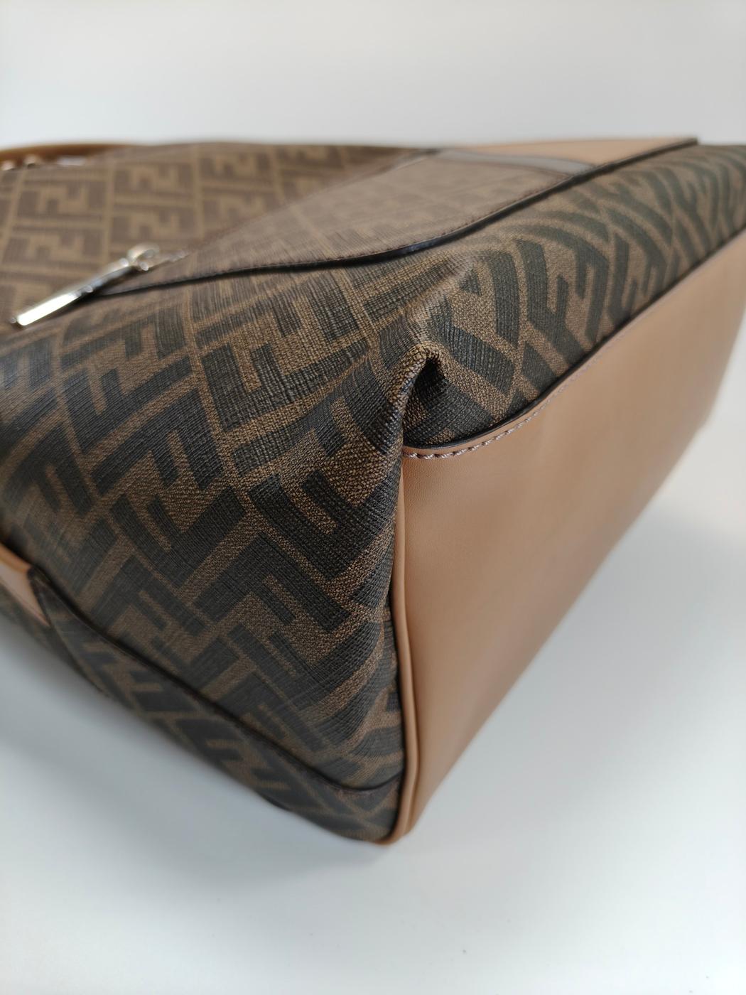 Fendi Chiodo Dynagonal Small Backpack 7VZ077 A9XS F1IKC Control Number: 9829