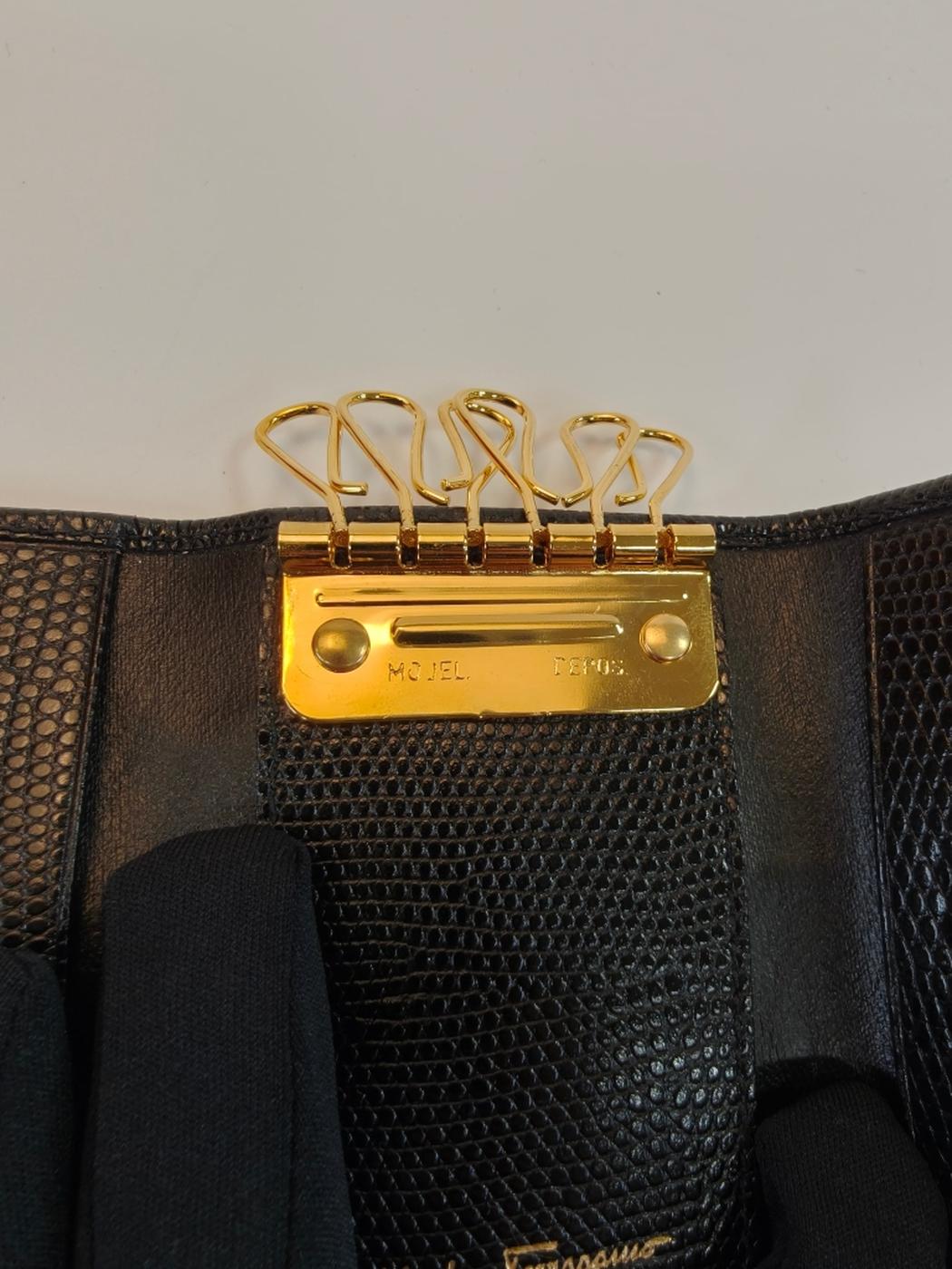 Salvatore Ferragamo Vara Ribbon 六键琴盒，黑色，参考编号：10306