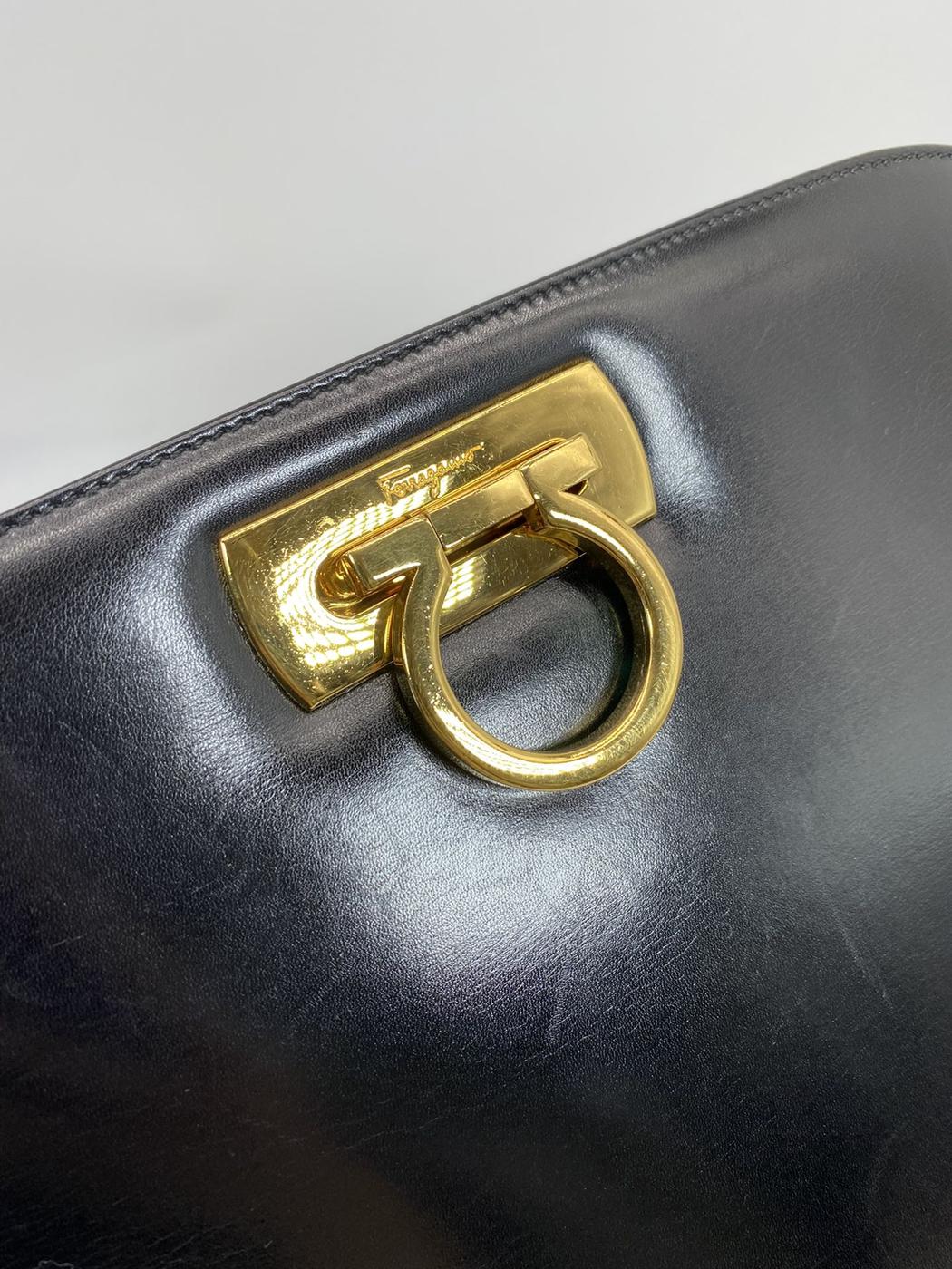 FERRAGAMO Salvatore Ferragamo Chain Shoulder Bag Gancini Control Number: 4681