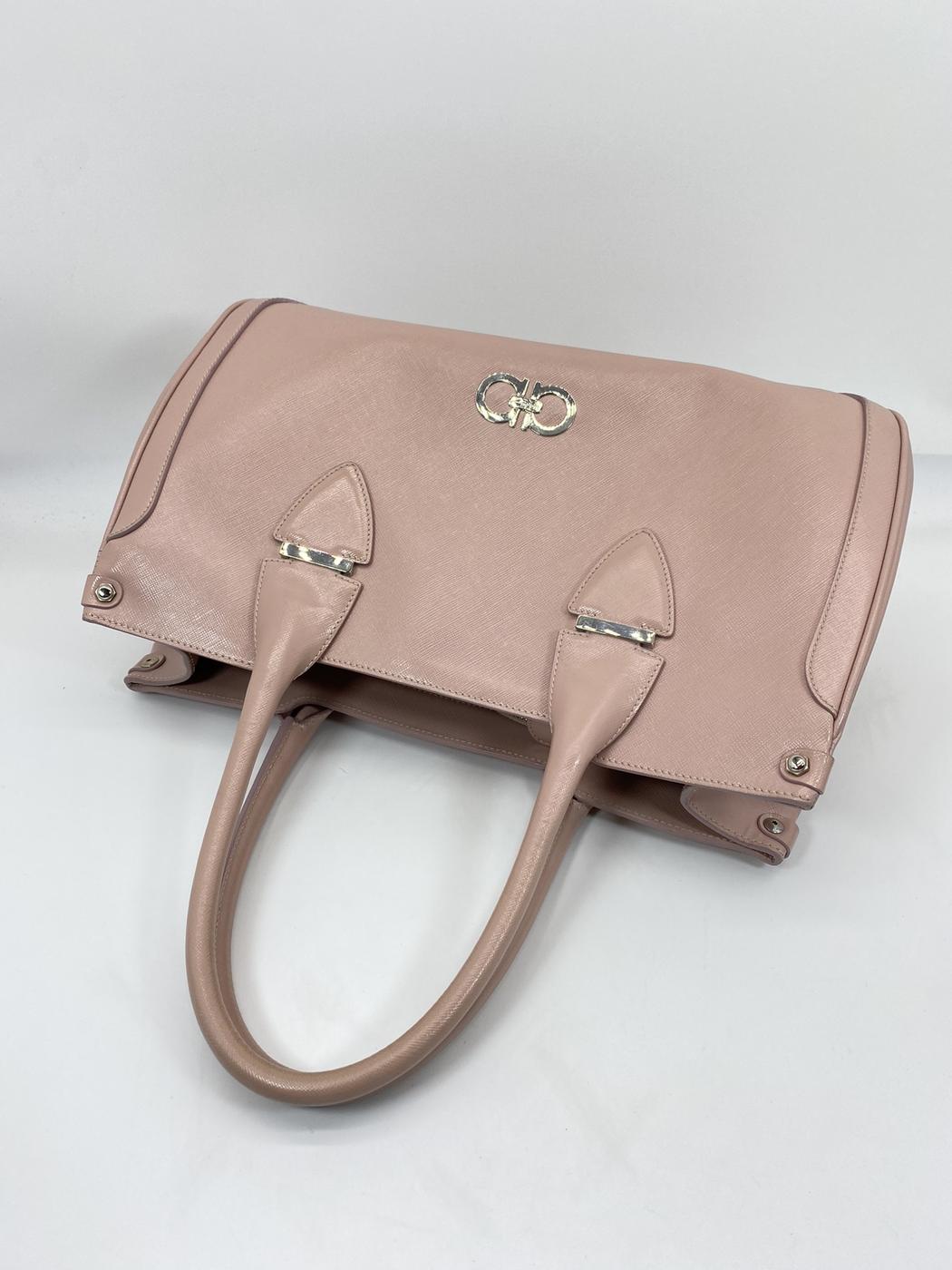 Ferragamo フェラガモ ハンドバッグ トートバッグ ガンチーニ ピンク レザー 管理番号：5632