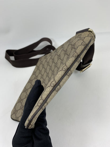 GUCCI GG Supreme Shoulder Bag Crossbody Bag Product number: 6773