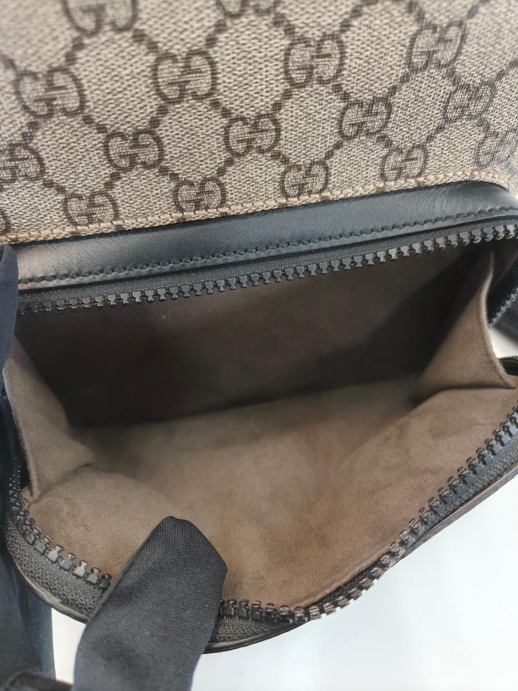 GUCCI GG Supreme 小号双肩包，米色，429020，控制编号：9811