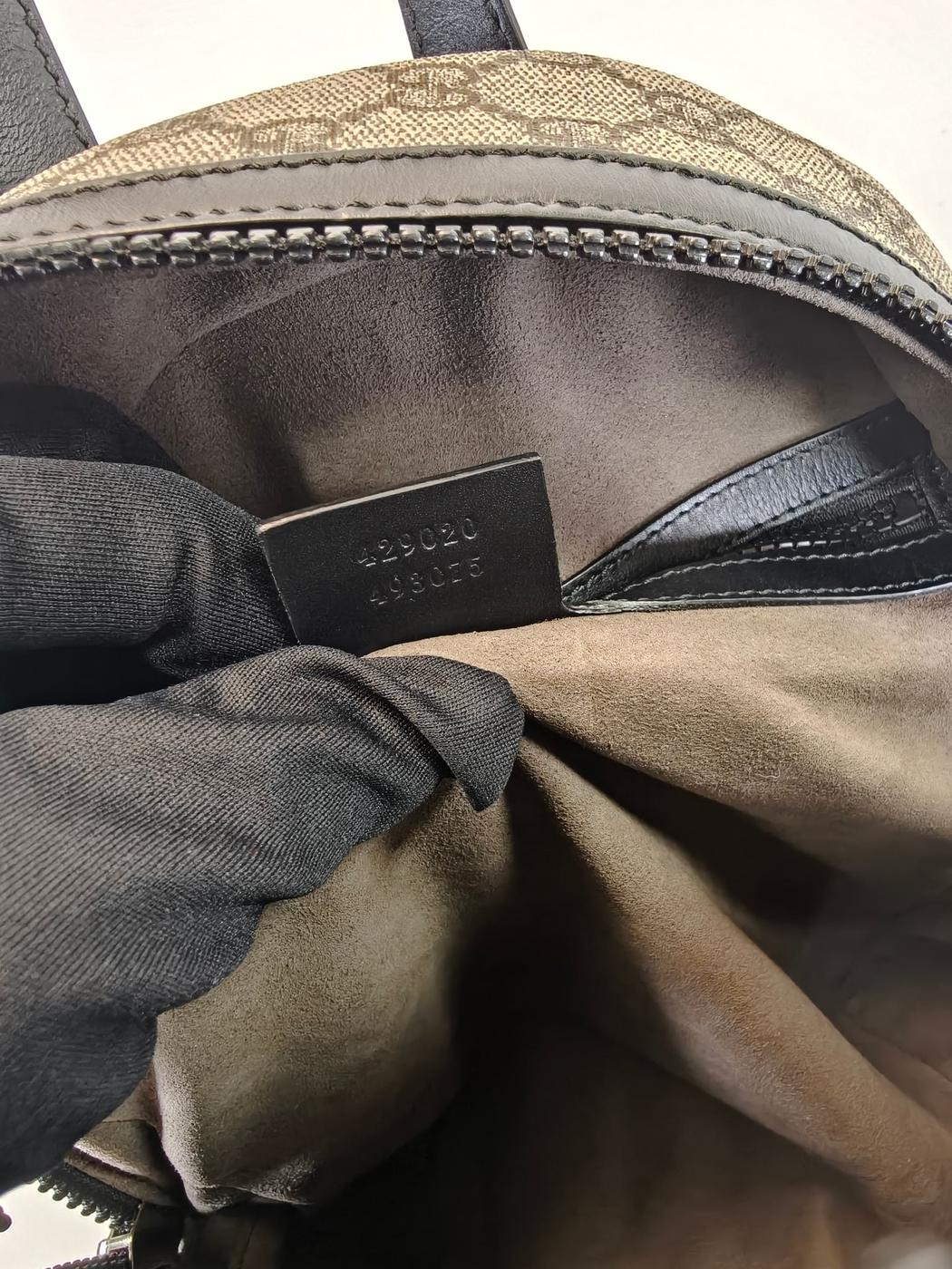 GUCCI GG Supreme 小号双肩包，米色，429020，控制编号：9811