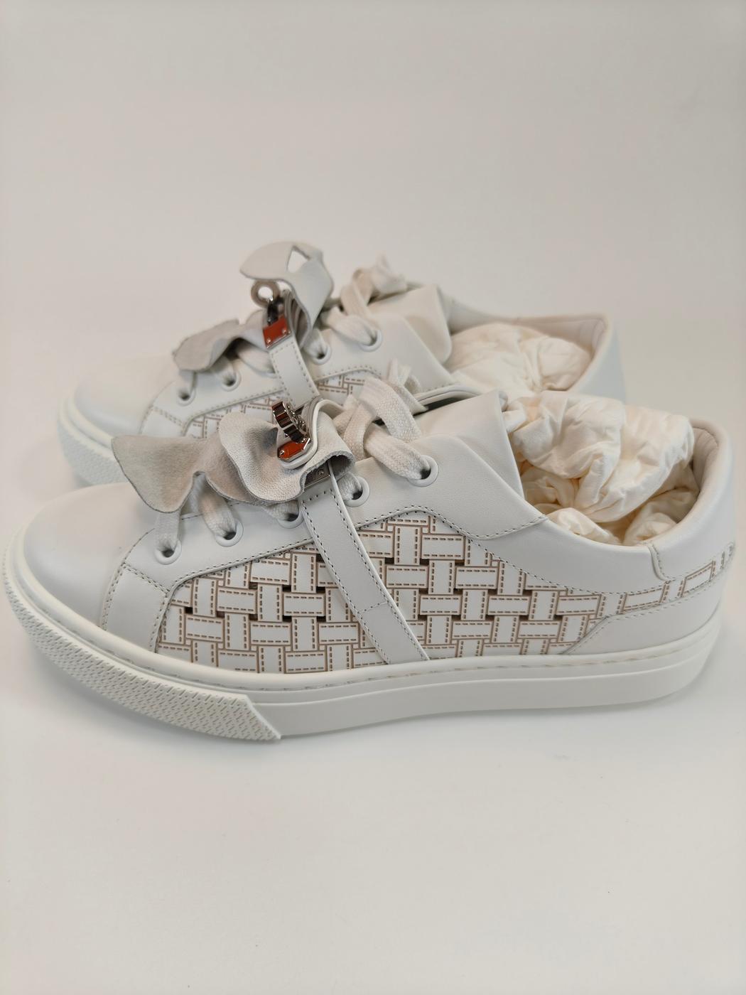 爱马仕 Hermès Day 运动鞋，尺码 37.5（约 24 厘米），白色，全新未使用，货号：10380