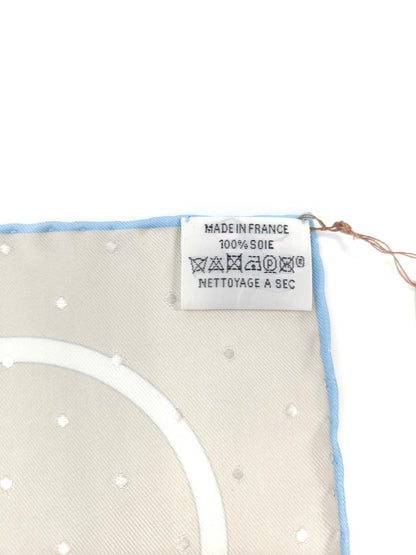 爱马仕 Carré 70 丝巾 Plumetis Modern 搭扣 灰色 参考编号：10403