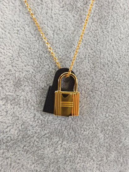 HERMES エルメス オーケリー PM ネックレス ゴールド×ブラック 管理番号：10984