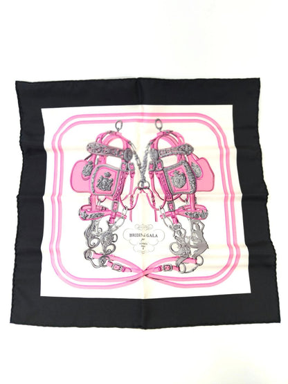 HERMES エルメス カレ45 Brides de Gala シルク スカーフ ピンク 管理番号：11119