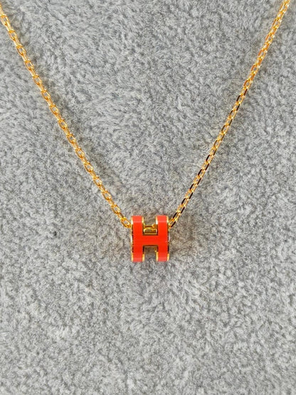 HERMES エルメス ポップH ミニ ネックレス オレンジ 管理番号：11155