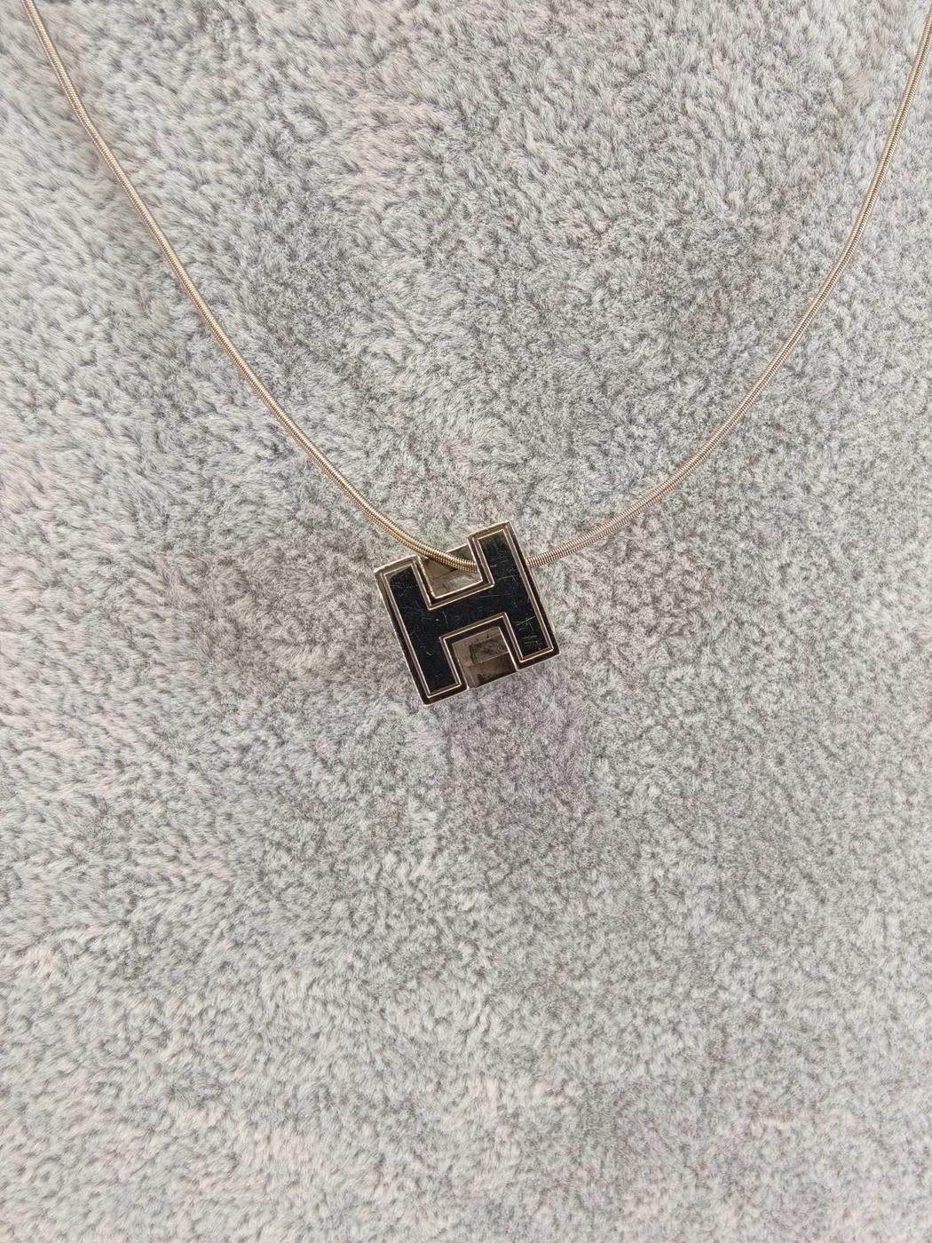 HERMES エルメス カージュドアッシュ Hキューブ ネックレス シルバー 管理番号：11169