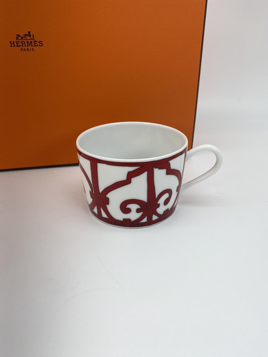 新品同様】エルメス HERMES ガダルキヴィール ティーカップ＆ソーサー