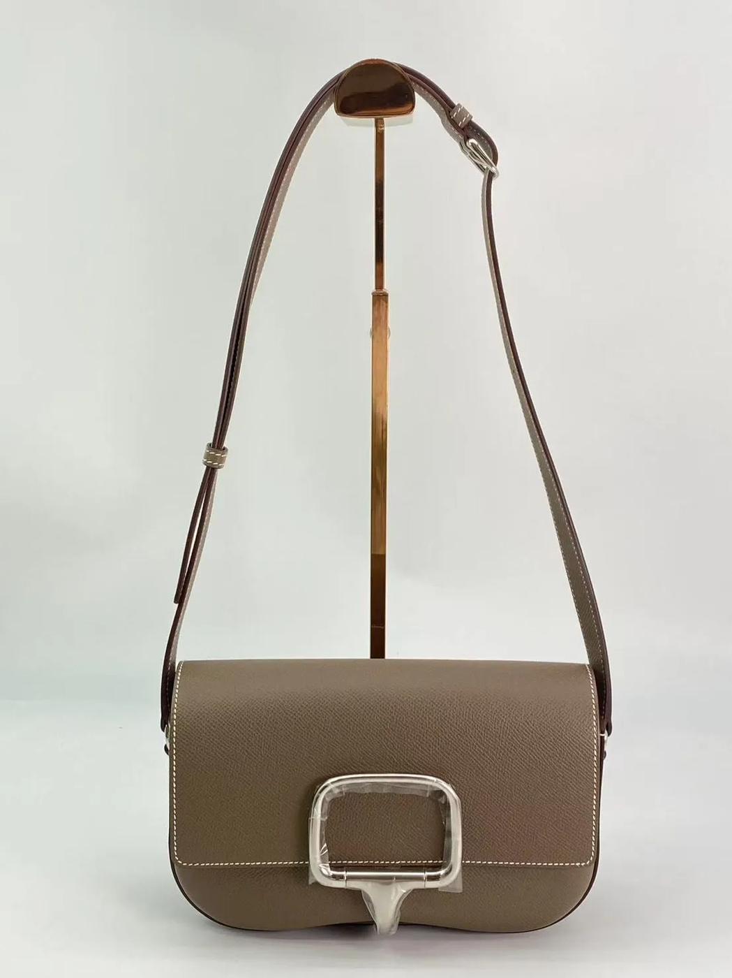 【近全新】爱马仕 Della Cavalleria Elan 手袋，全新未使用，参考编号：9168