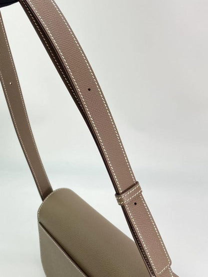 【近全新】爱马仕 Della Cavalleria Elan 手袋，全新未使用，参考编号：9168