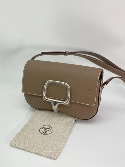 【近全新】爱马仕 Della Cavalleria Elan 手袋，全新未使用，参考编号：9168