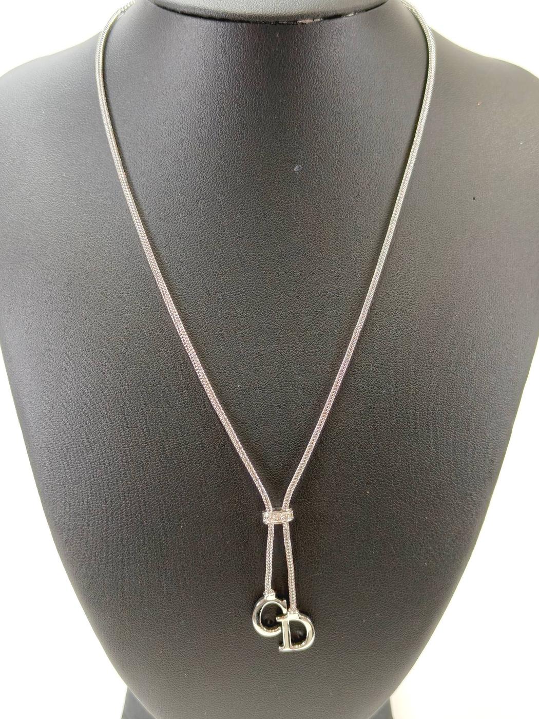 Christian Dior ディオール CDロゴ ループタイ ネックレス シルバー 管理番号：11111