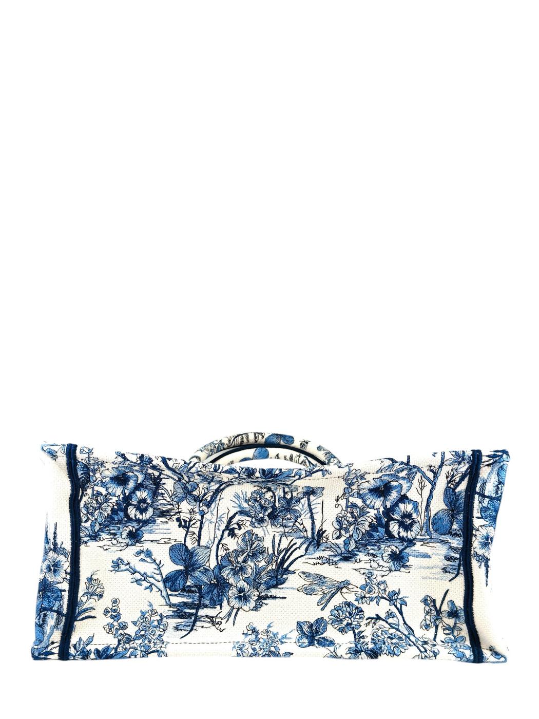 Dior ディオール ブックトートミディアム トワル ドゥ ジュイ フローラル ガーデン エンブロイダリー ストラップ付き トートバッグ ブルー 管理番号：11398