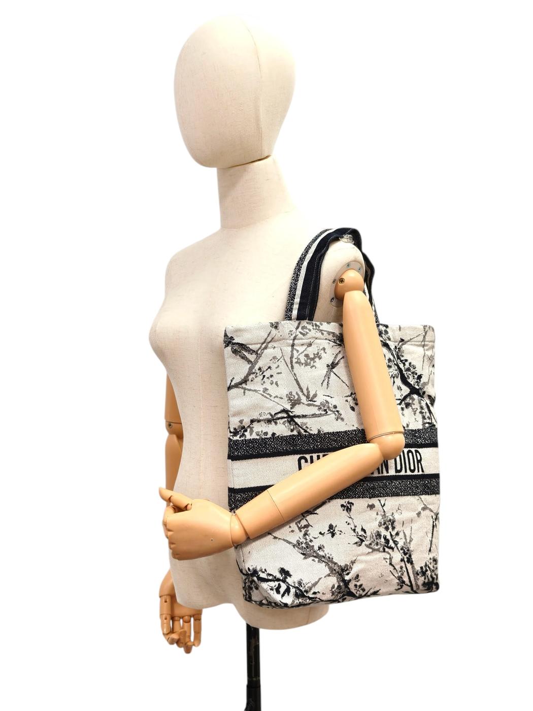 Dior ディオール ノベルティ キャンバス トートバッグ ブラック×ホワイト 管理番号：11467