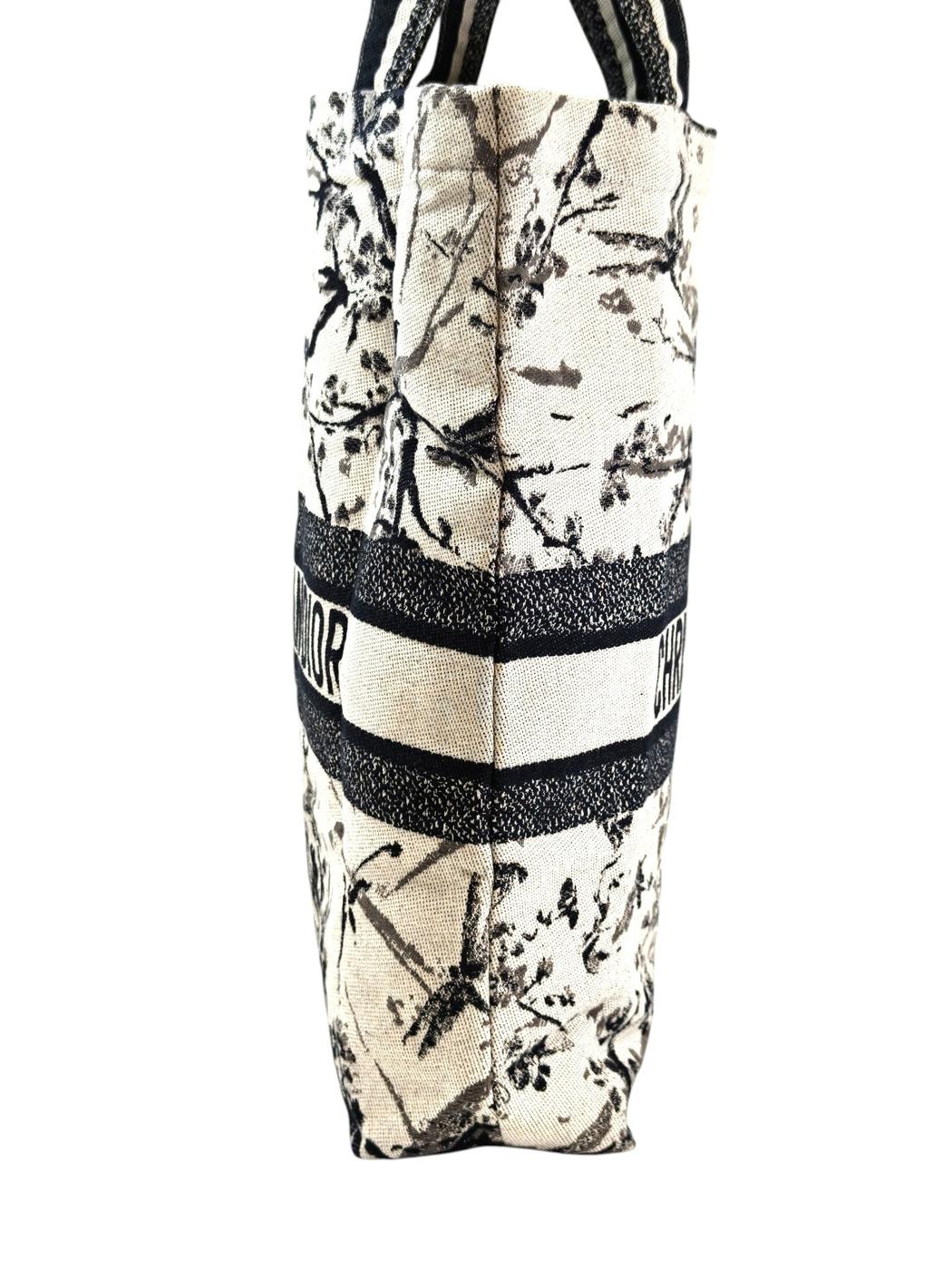 Dior ディオール ノベルティ キャンバス トートバッグ ブラック×ホワイト 管理番号：11467