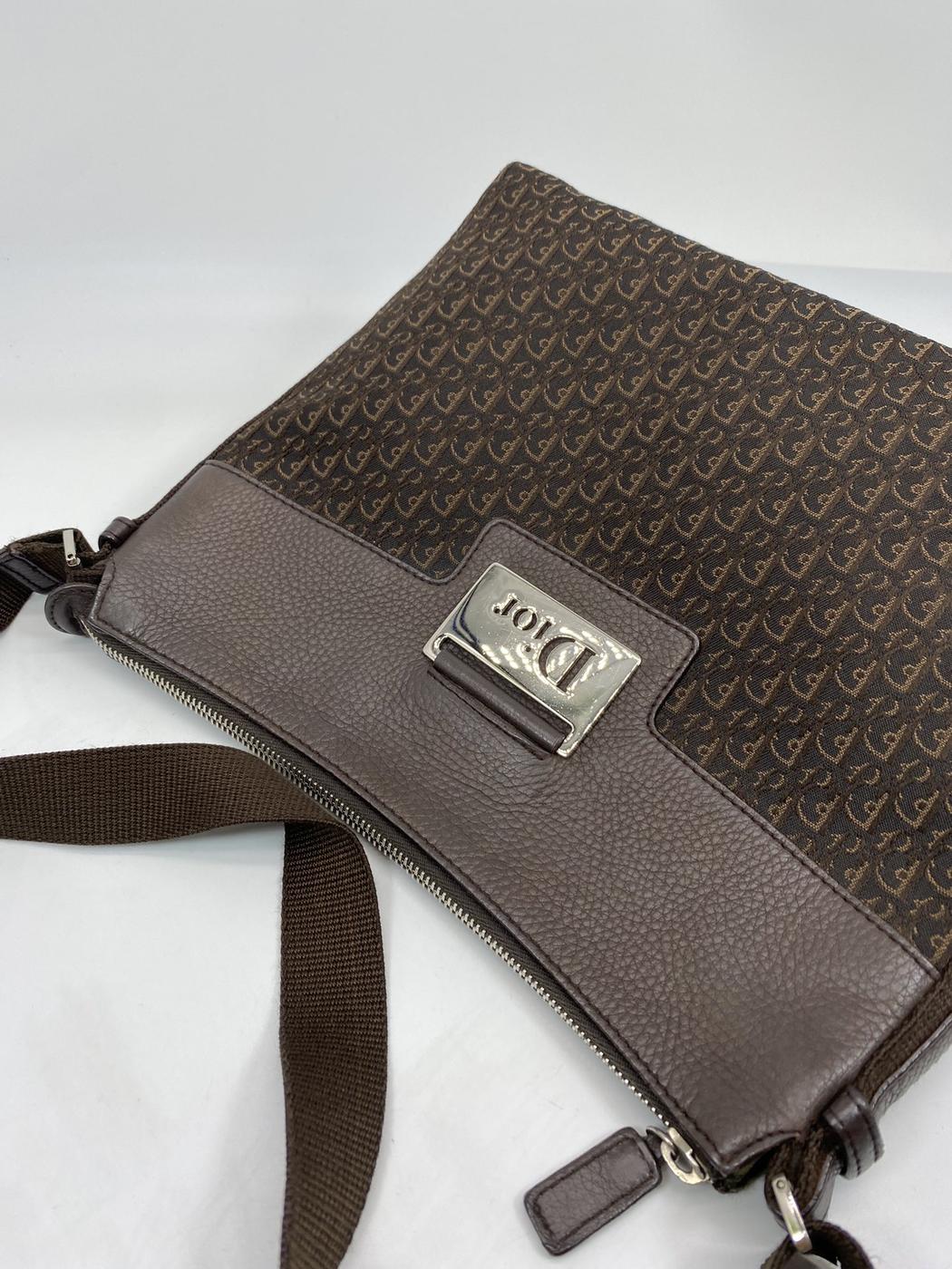 Christian Dior Trotter Logo 单肩包，棕色，货号：7200