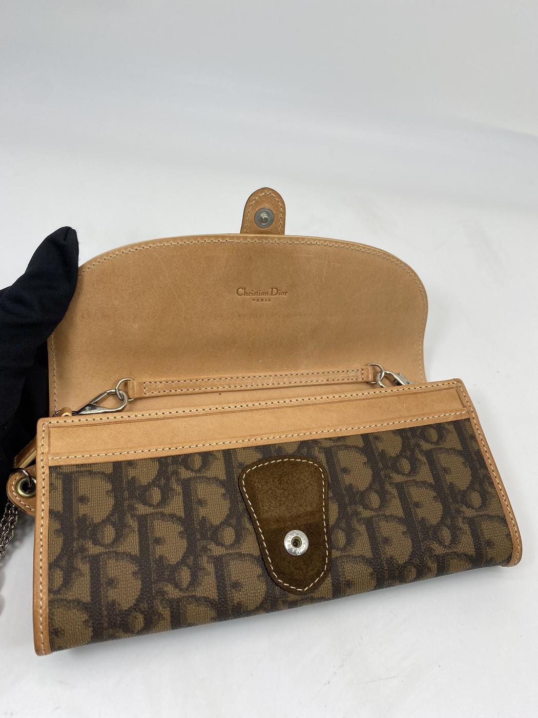 Dior ディオール ロゴチャーム ロングウォレット 長財布 チェーンショルダートロッター ブラウン 管理番号：7450