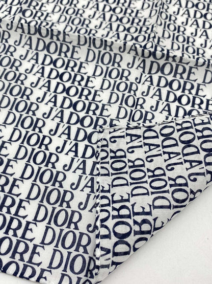 Christian Dior Trotter 文字围巾，白色和黑色方巾，参考编号：7933
