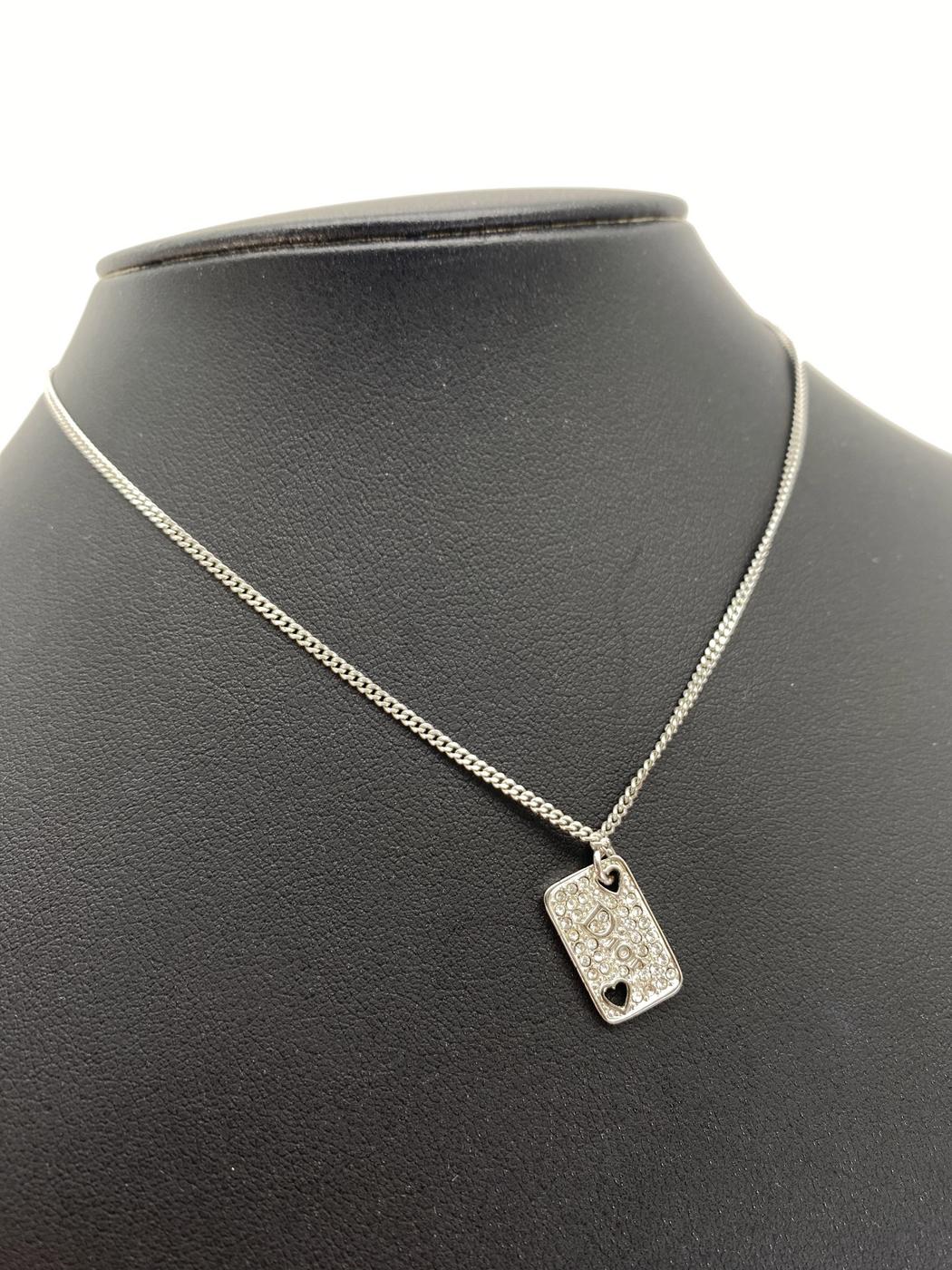 Dior ディオール プレート ハート ネックレス シルバー 管理番号：8948