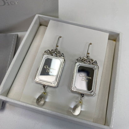 Dior 银色镜框水滴耳环（货号：9436）