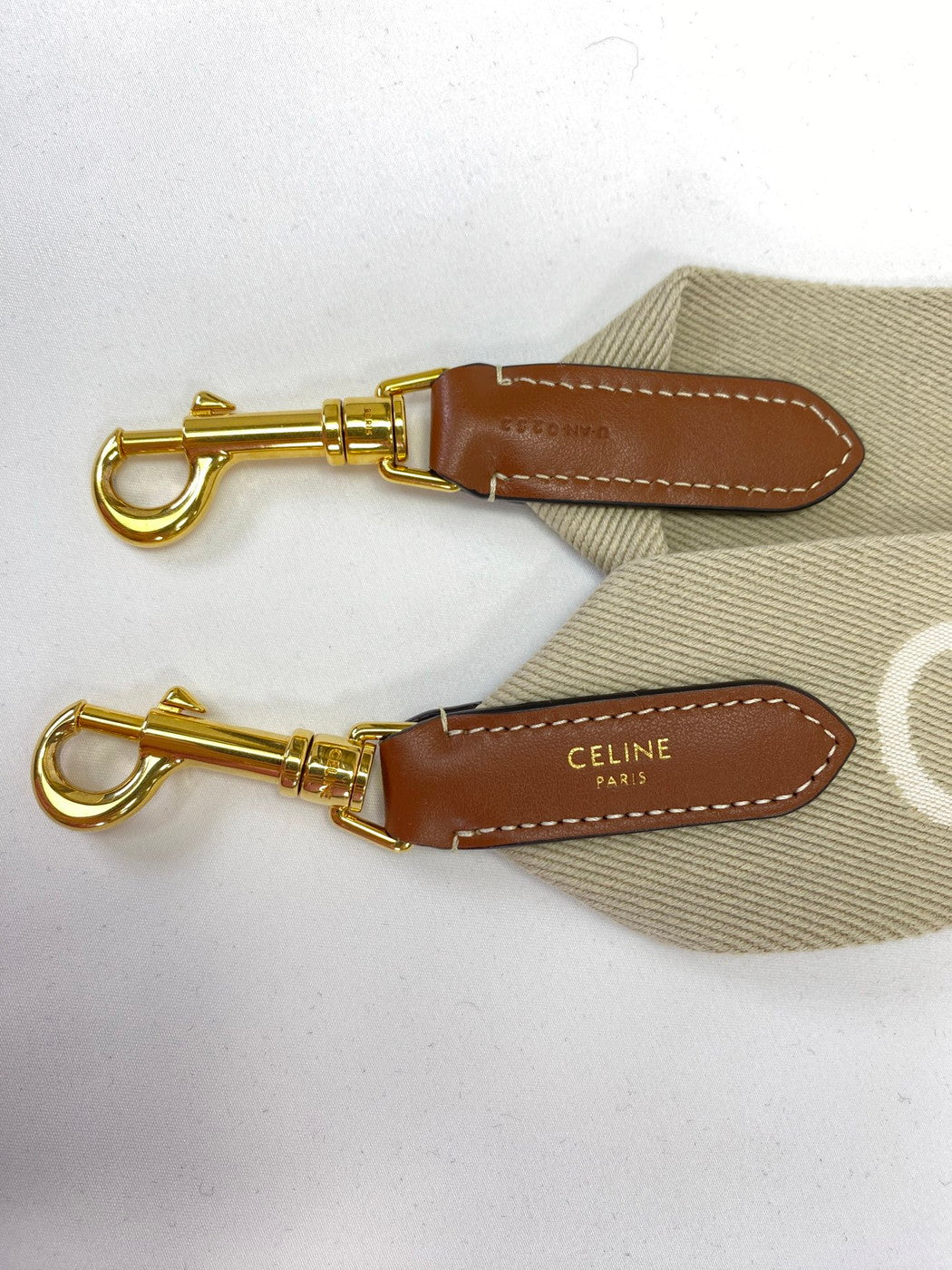 CELINE 长肩带，49S012AEP.03BW，仅含肩带，饰有品牌标志，米色，参考编号：9456
