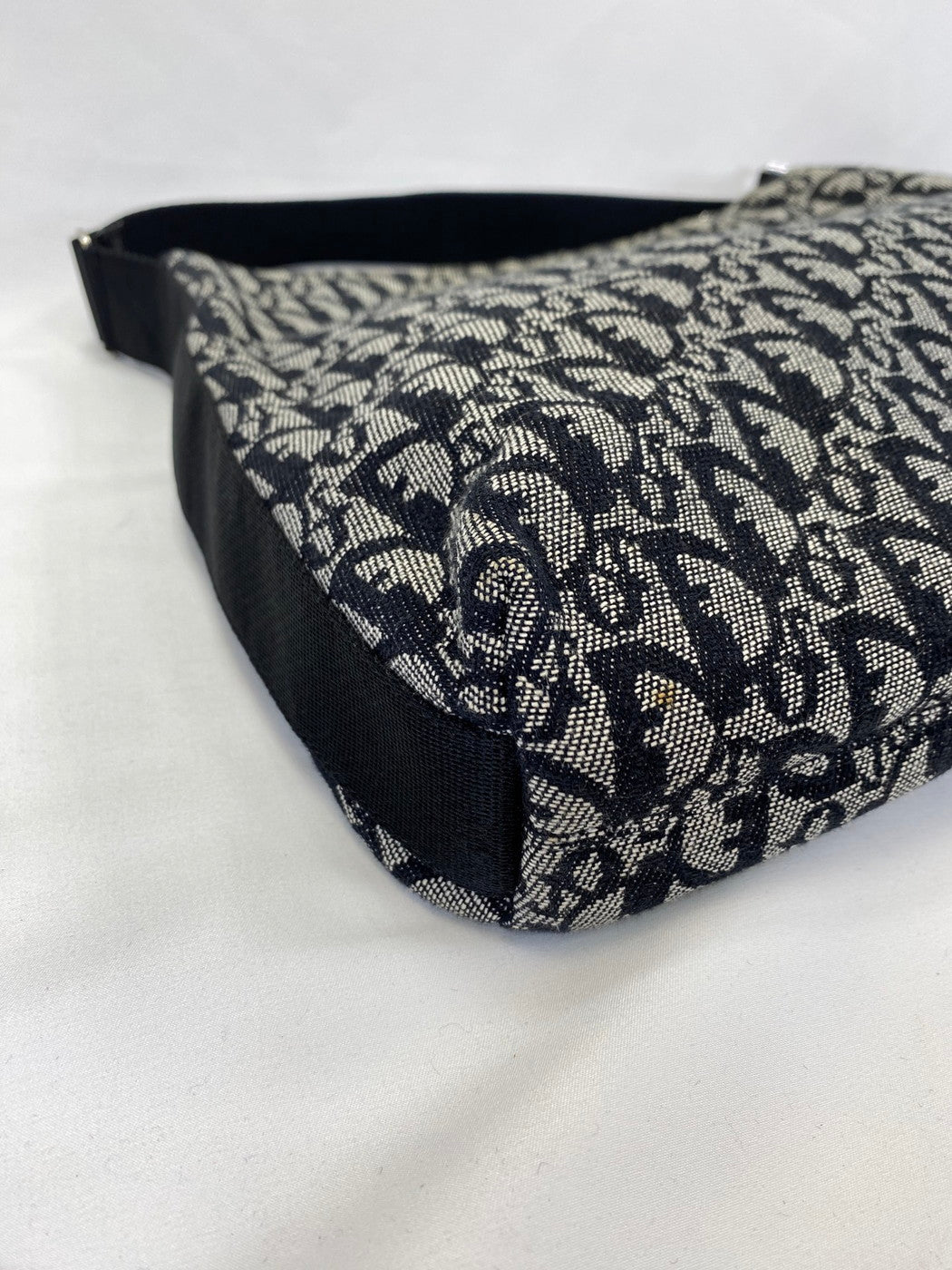 Dior Trotter 斜挎包，海军蓝，货号：9535