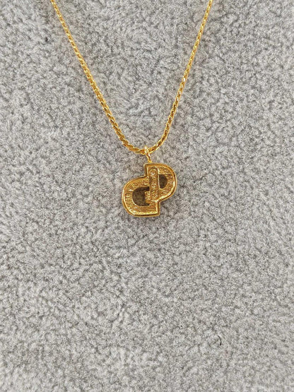 Christian Dior CD 标志金项链。货号：9957。