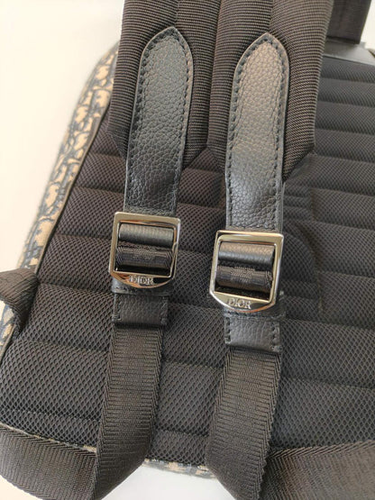 Christian Dior Oblique Trotter 双肩包，黑色，货号：9985