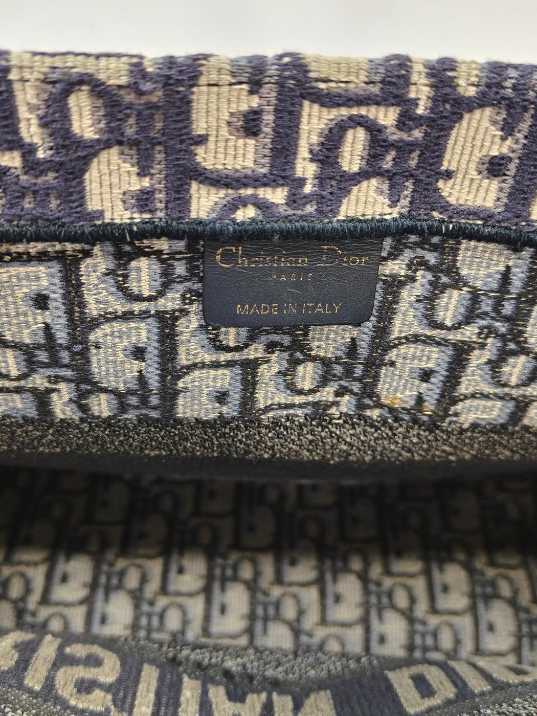 Dior Trotter Book Tote 中号手提包 M1296ZRIW_M828 海军蓝 控制编号：9988