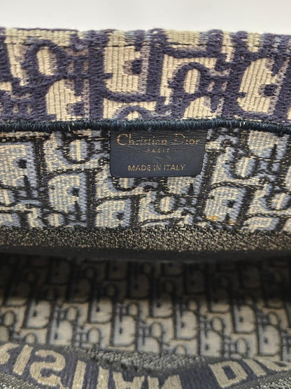 Dior Trotter Book Tote 中号手提包 M1296ZRIW_M828 海军蓝 控制编号：9988