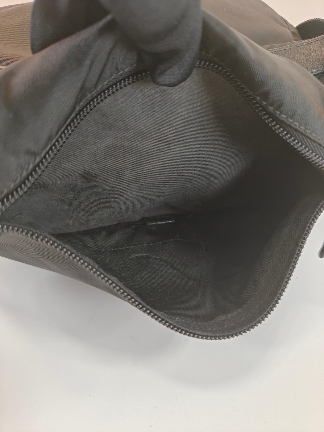 PRADA Prada 单肩包 三角形 Logo 尼龙 黑色 控制编号：10256
