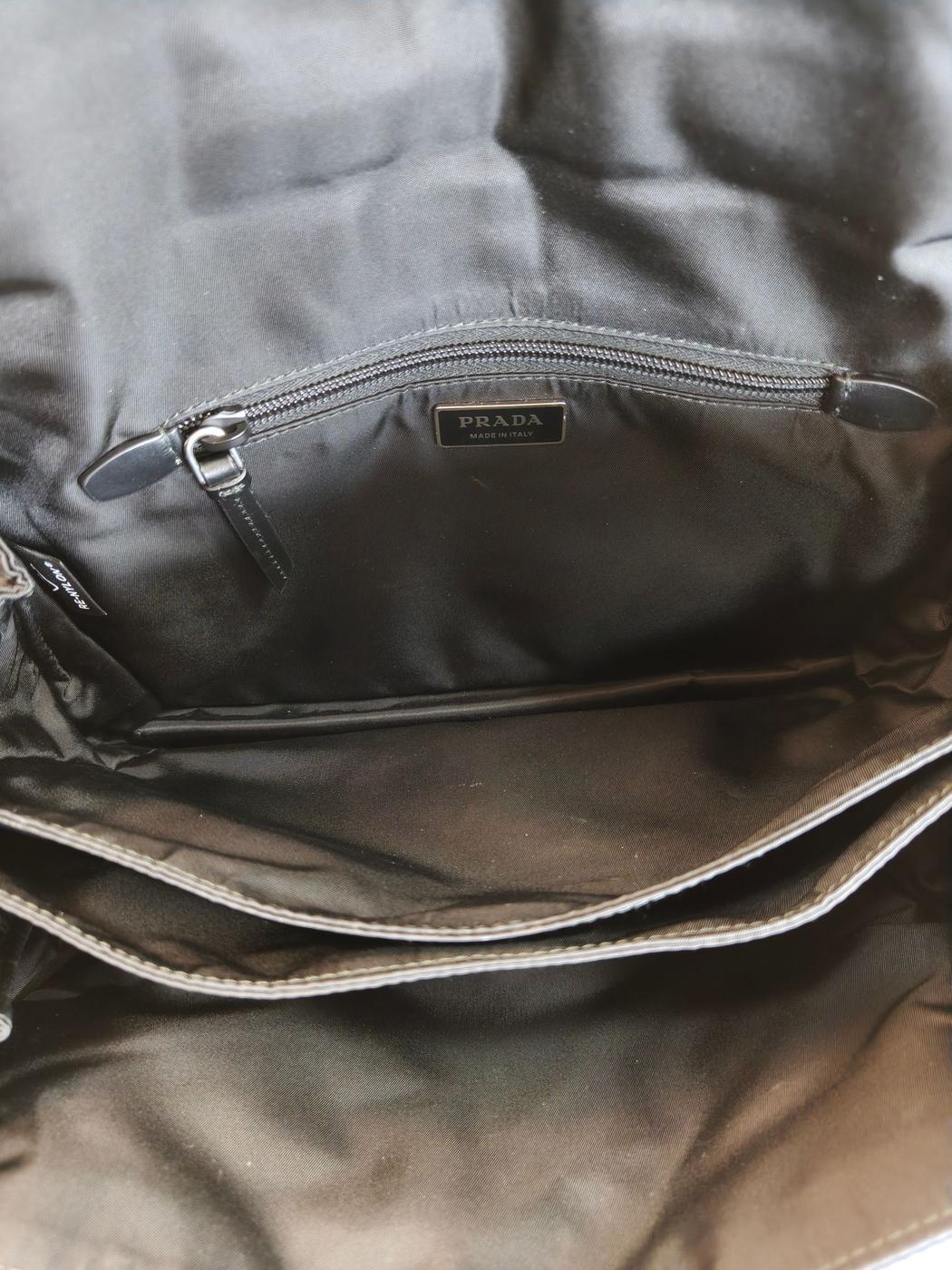 PRADA Tessuto 尼龙和皮革单肩包 1BD313 黑色 控制编号：10310