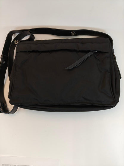 PRADA Tessuto 尼龙和皮革单肩包 1BD313 黑色 控制编号：10310