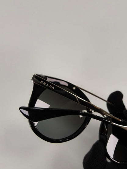 PRADA Prada 圆形黑色太阳镜 控制编号：10333