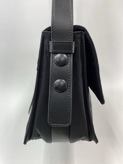 PRADA 普拉达 小号加衬再生尼龙单肩包 黑色 管理编号：11022