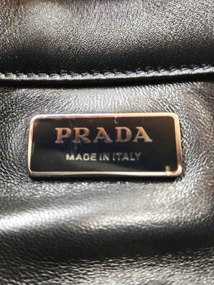 PRADA プラダ レザー トートバッグ ワンショルダー ブラック 管理番号：11325